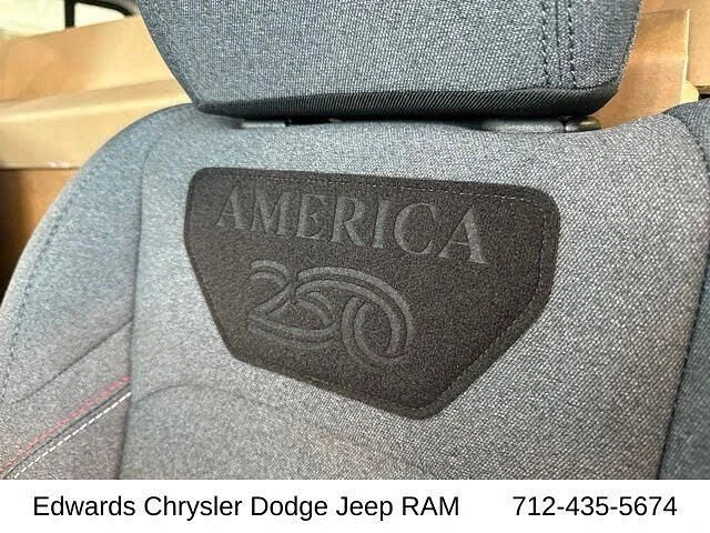 2026 Jeep JL Wrangler - Image 15 of 20