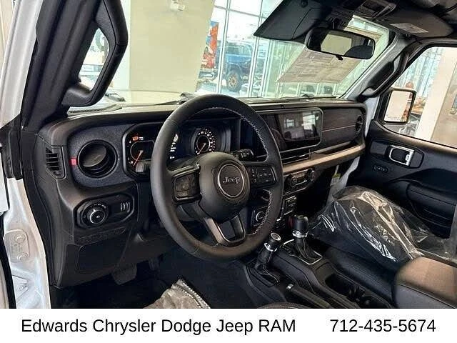 2026 Jeep JL Wrangler - Image 13 of 20