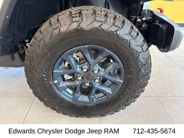 2026 Jeep JL Wrangler - Image 11 of 20