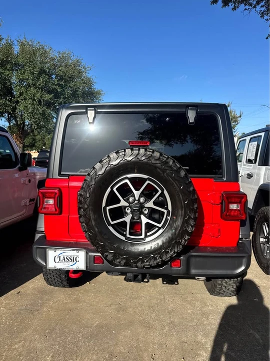 2026 Jeep JL Wrangler - Image 4 of 8