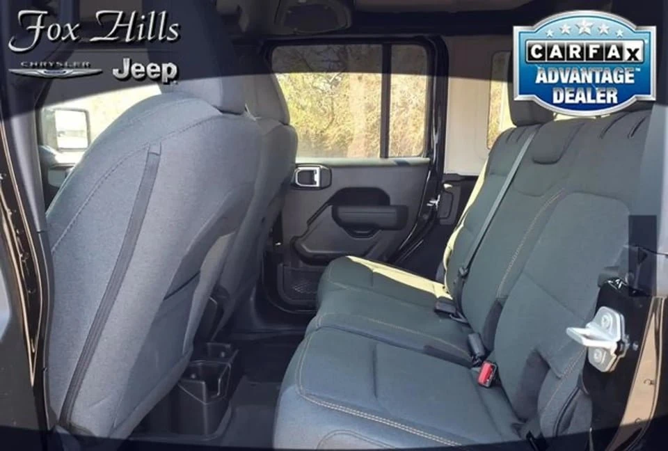 2026 Jeep JL Wrangler - Image 10 of 20