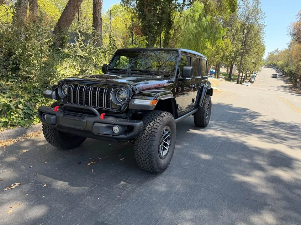 2026 Jeep JL Wrangler - Image 13 of 16