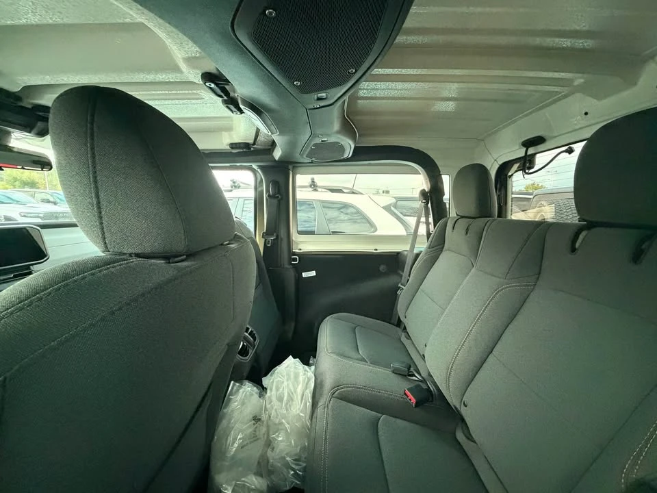 2026 Jeep JL Wrangler - Image 5 of 6