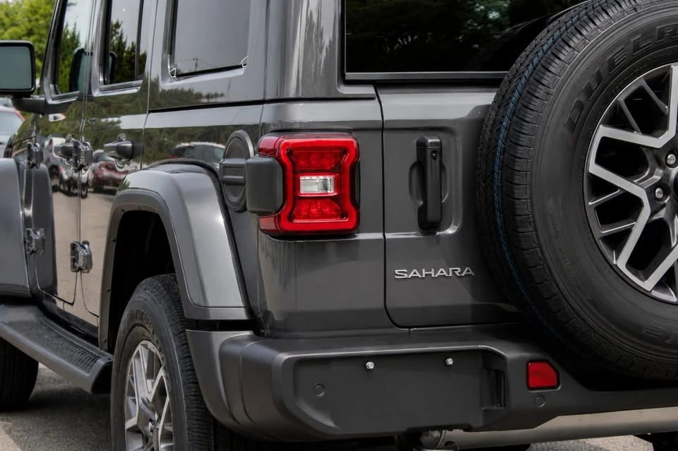 2026 Jeep JL Wrangler - Image 6 of 10