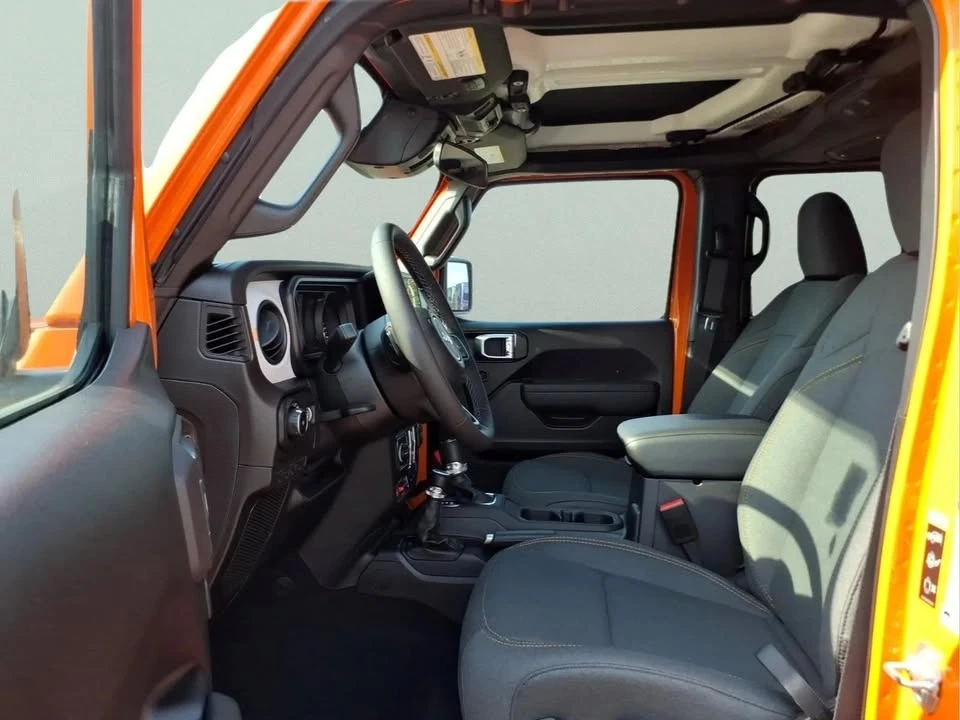 2026 Jeep JL Wrangler - Image 15 of 20