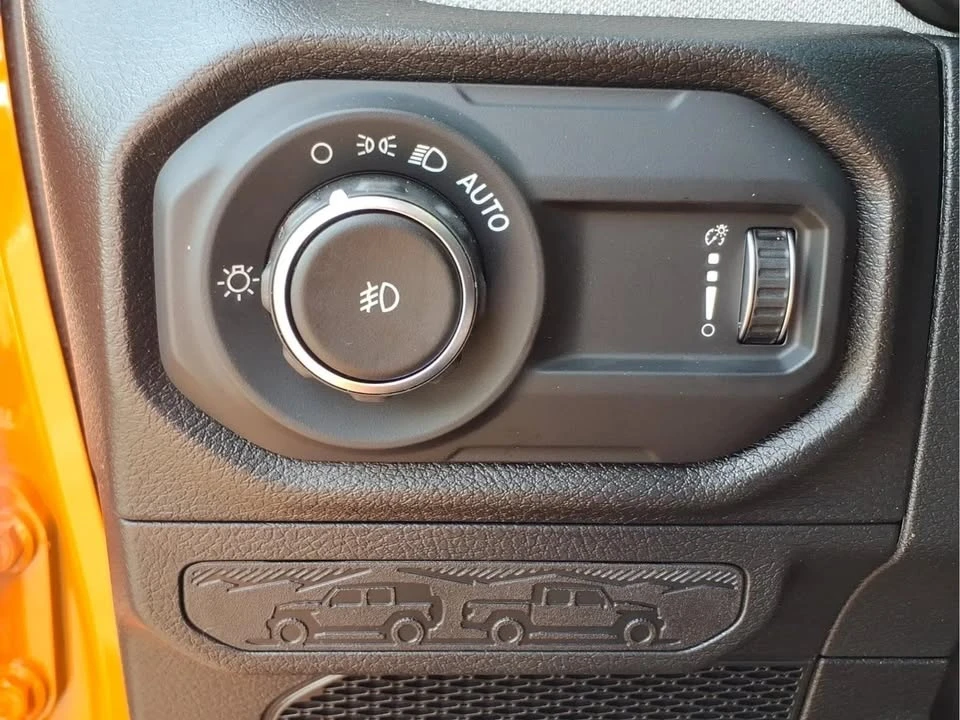 2026 Jeep JL Wrangler - Image 17 of 20