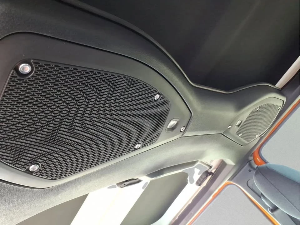 2026 Jeep JL Wrangler - Image 13 of 20