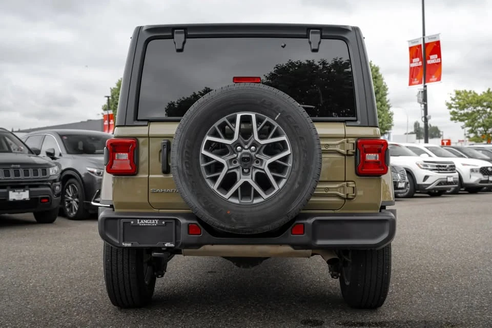2026 Jeep JL Wrangler - Image 5 of 19