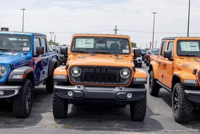 2026 Jeep JL Wrangler - Image 2 of 8