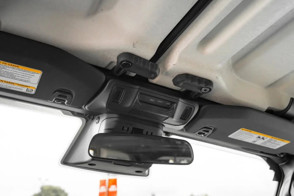 2026 Jeep JL Wrangler - Image 17 of 19