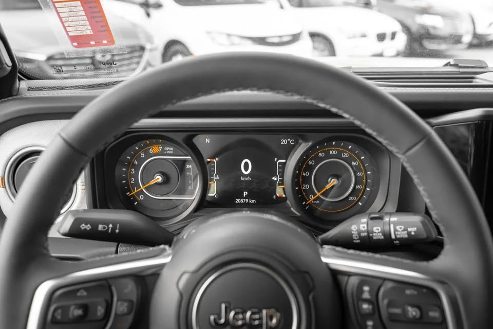 2026 Jeep JL Wrangler - Image 13 of 19