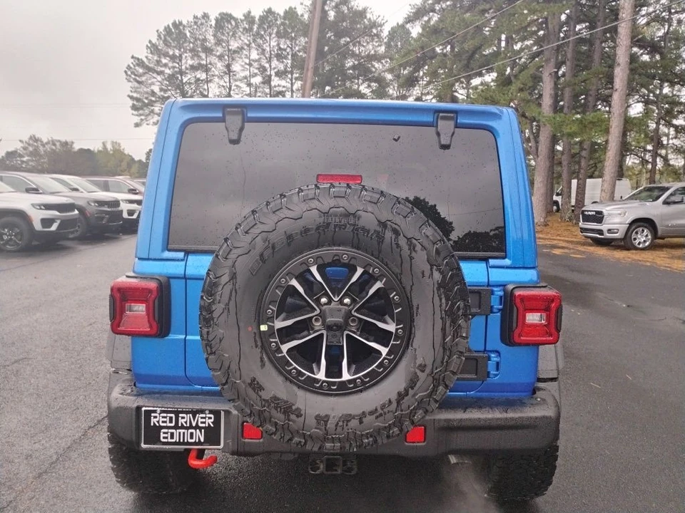 2026 Jeep JL Wrangler - Image 6 of 12