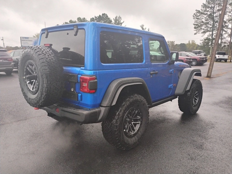 2026 Jeep JL Wrangler - Image 5 of 12
