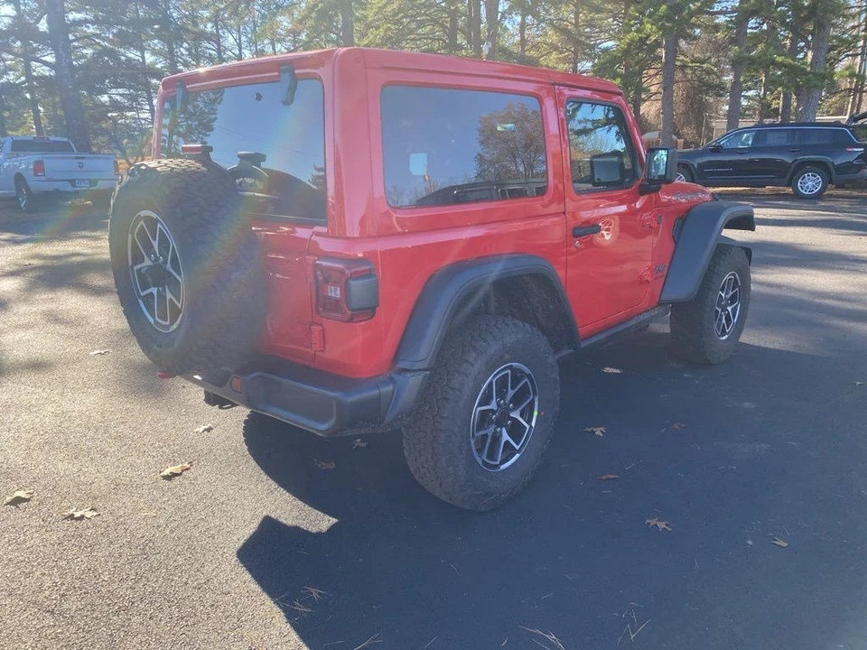 2026 Jeep JL Wrangler - Image 5 of 12
