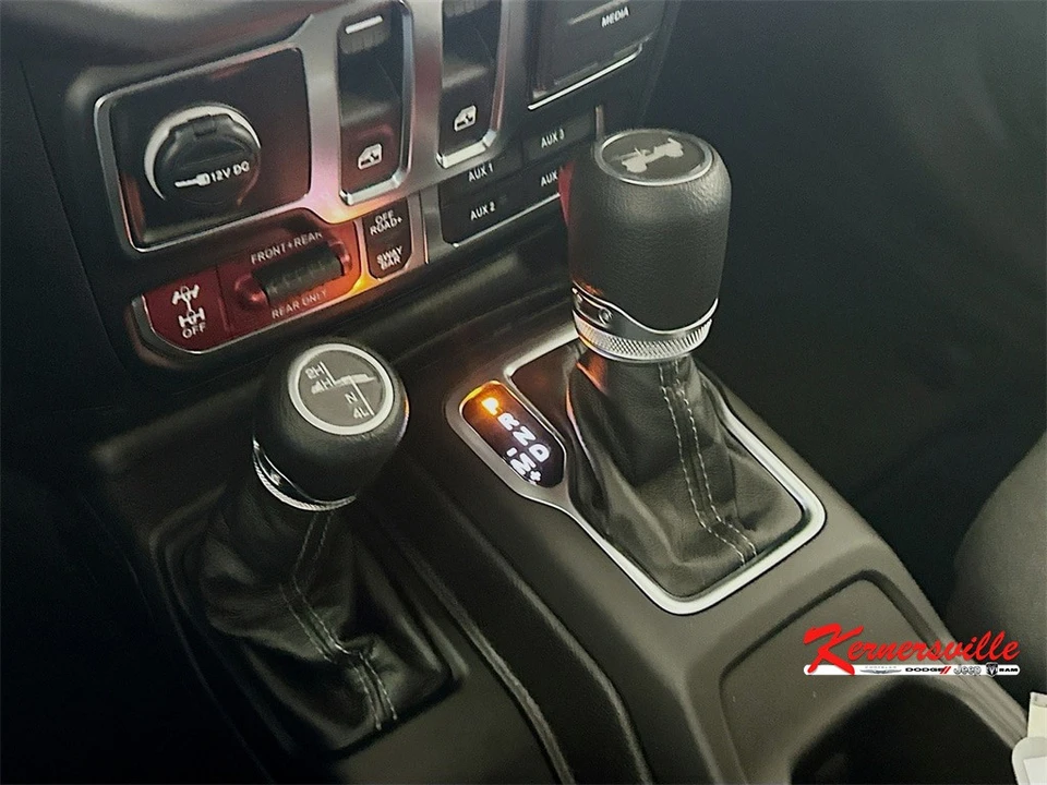 2026 Jeep JL Wrangler - Image 12 of 21