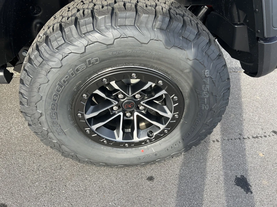2026 Jeep JL Wrangler - Image 9 of 21