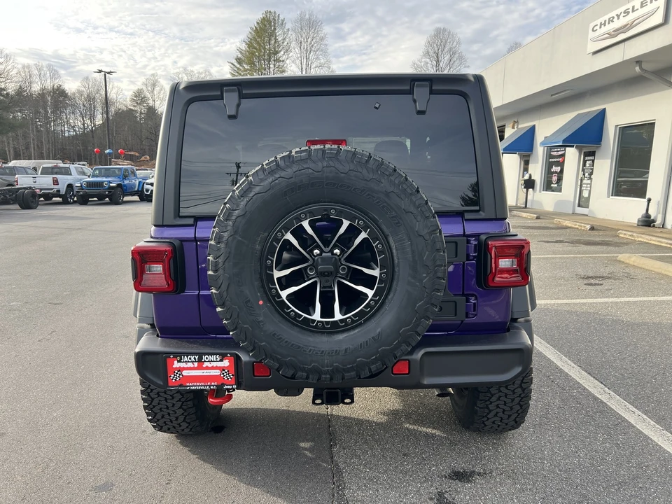 2026 Jeep JL Wrangler - Image 2 of 21