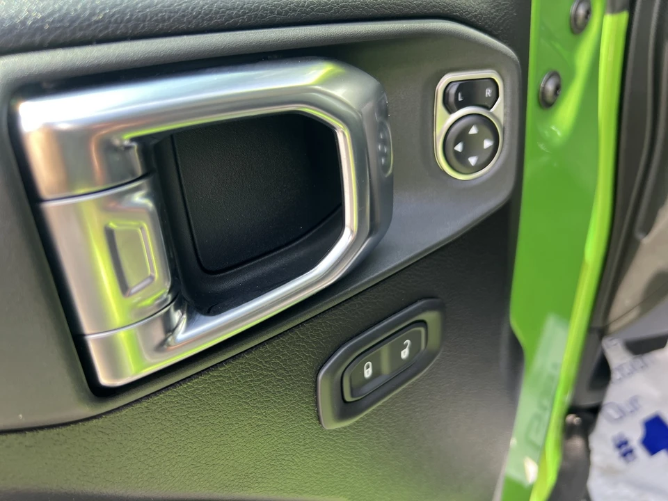 2026 Jeep JL Wrangler - Image 13 of 27