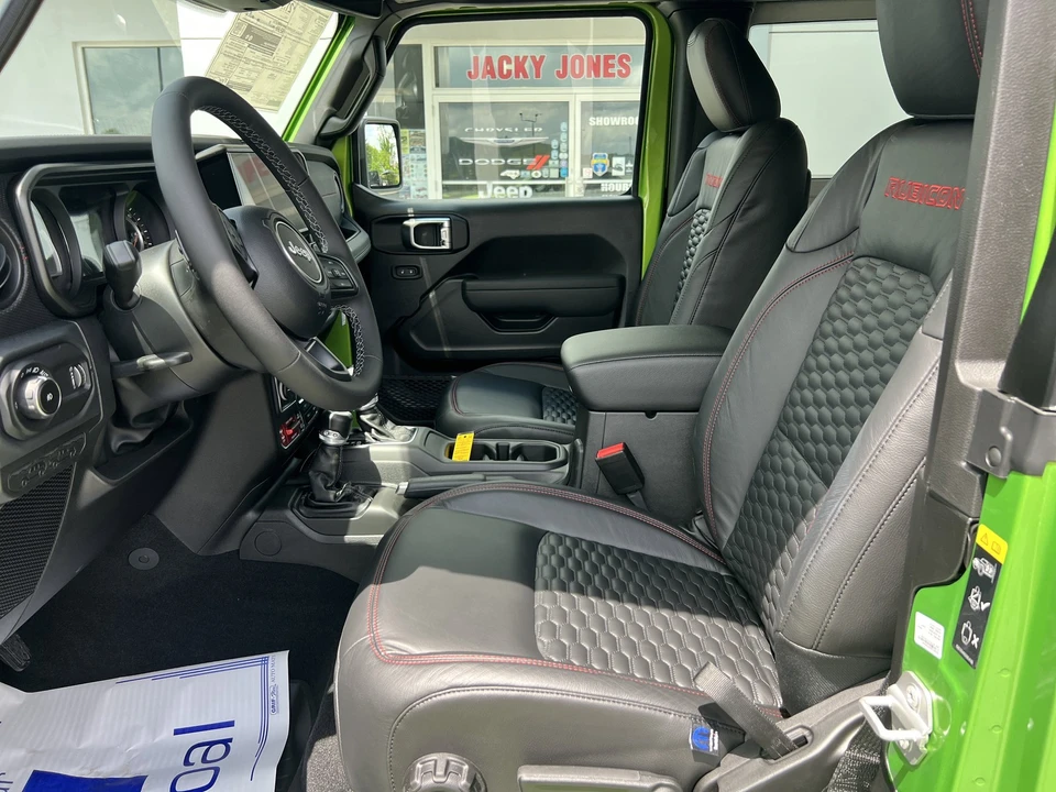 2026 Jeep JL Wrangler - Image 14 of 27