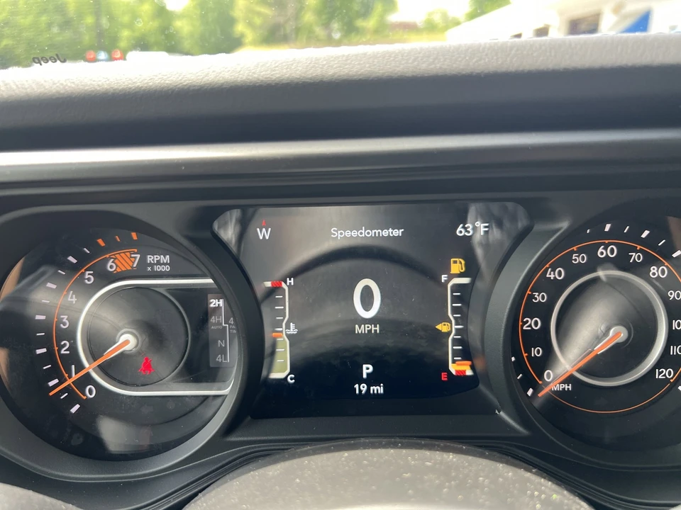 2026 Jeep JL Wrangler - Image 23 of 27