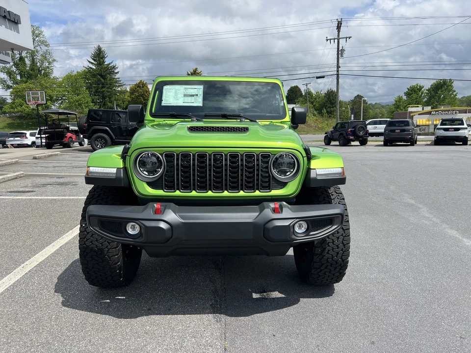 2026 Jeep JL Wrangler - Image 5 of 27