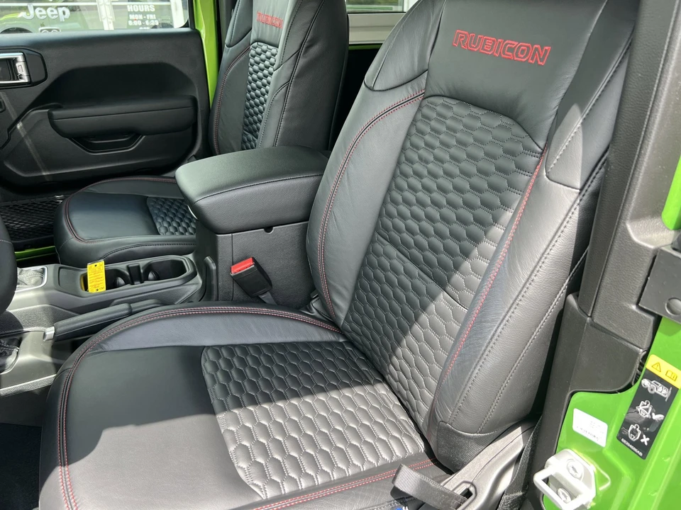 2026 Jeep JL Wrangler - Image 15 of 27