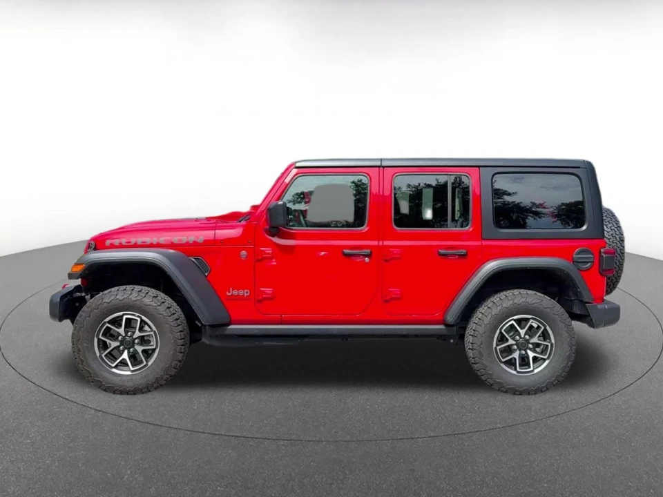 2026 Jeep JL Wrangler - Image 9 of 31