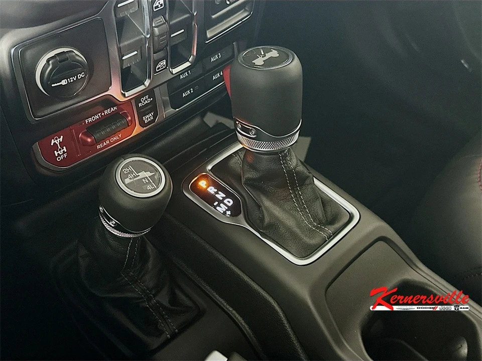 2026 Jeep JL Wrangler - Image 12 of 21