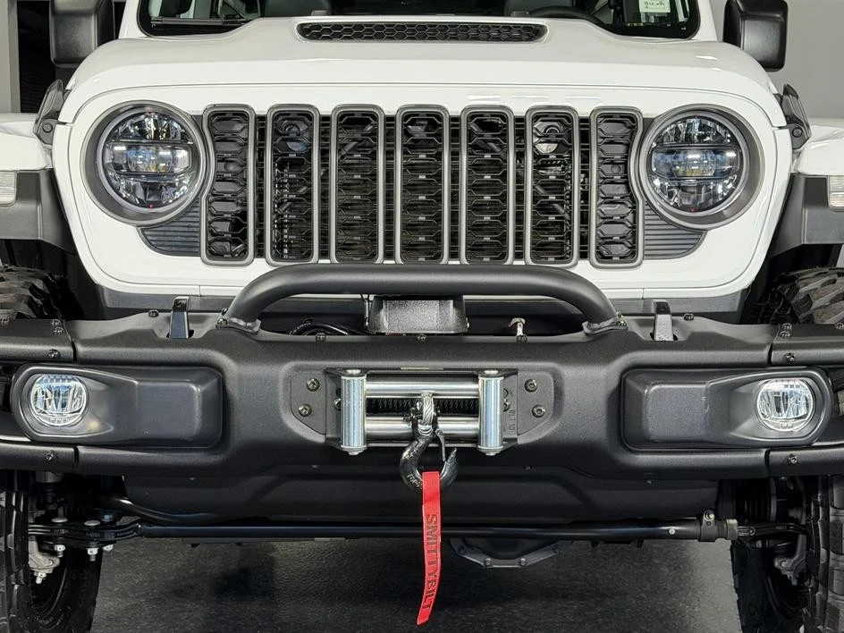 2026 Jeep JL Wrangler - Image 10 of 31