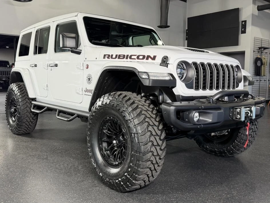 2026 Jeep JL Wrangler - Image 8 of 31