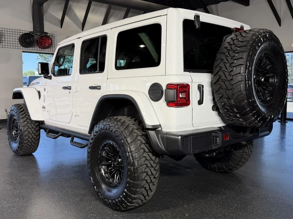 2026 Jeep JL Wrangler - Image 15 of 31