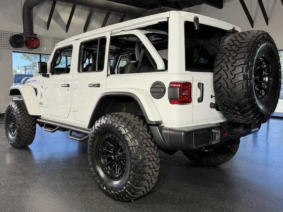 2026 Jeep JL Wrangler - Image 5 of 31