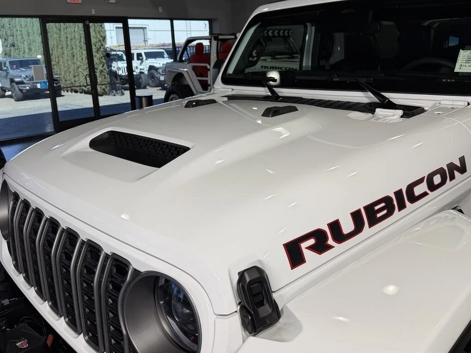 2026 Jeep JL Wrangler - Image 12 of 31