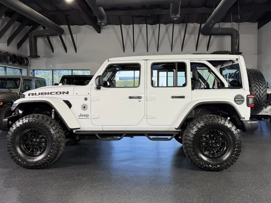 2026 Jeep JL Wrangler - Image 4 of 31