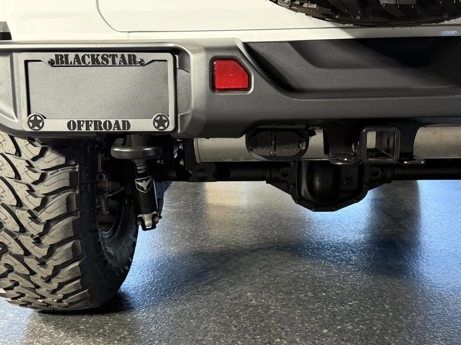 2026 Jeep JL Wrangler - Image 18 of 31