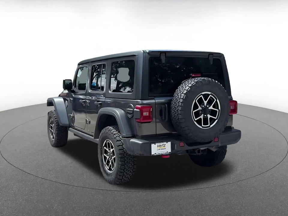 2026 Jeep JL Wrangler - Image 12 of 31