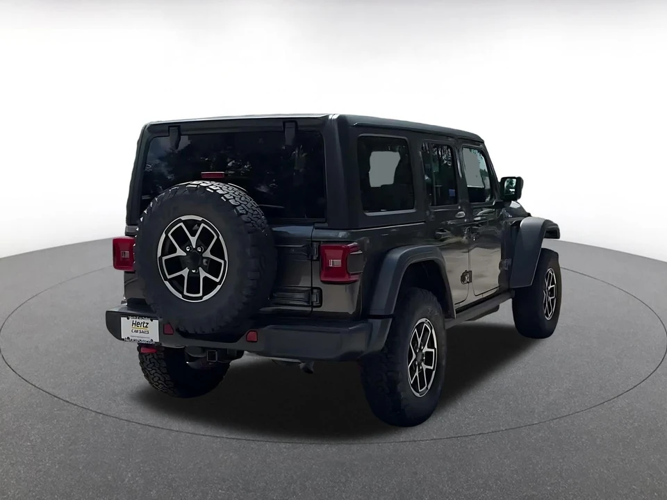 2026 Jeep JL Wrangler - Image 17 of 31