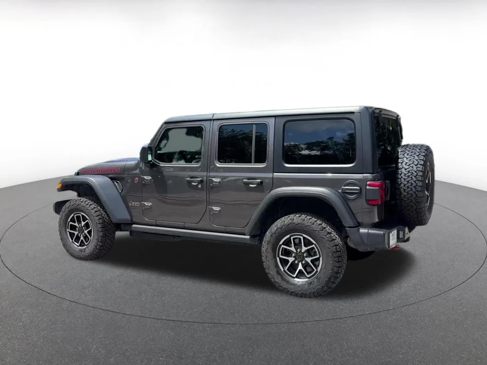 2026 Jeep JL Wrangler - Image 11 of 31