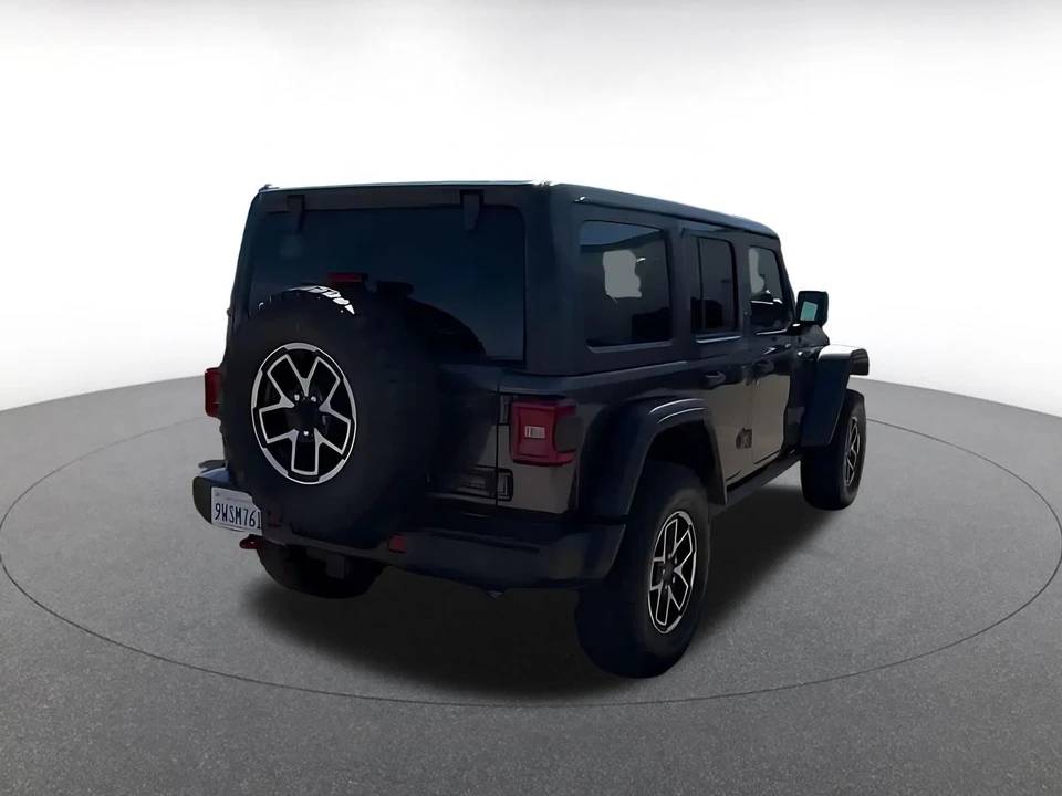 2026 Jeep JL Wrangler - Image 12 of 31