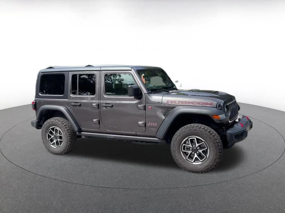 2026 Jeep JL Wrangler - Image 2 of 31