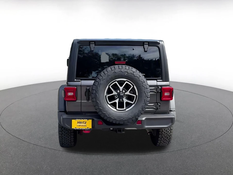 2026 Jeep JL Wrangler - Image 14 of 31