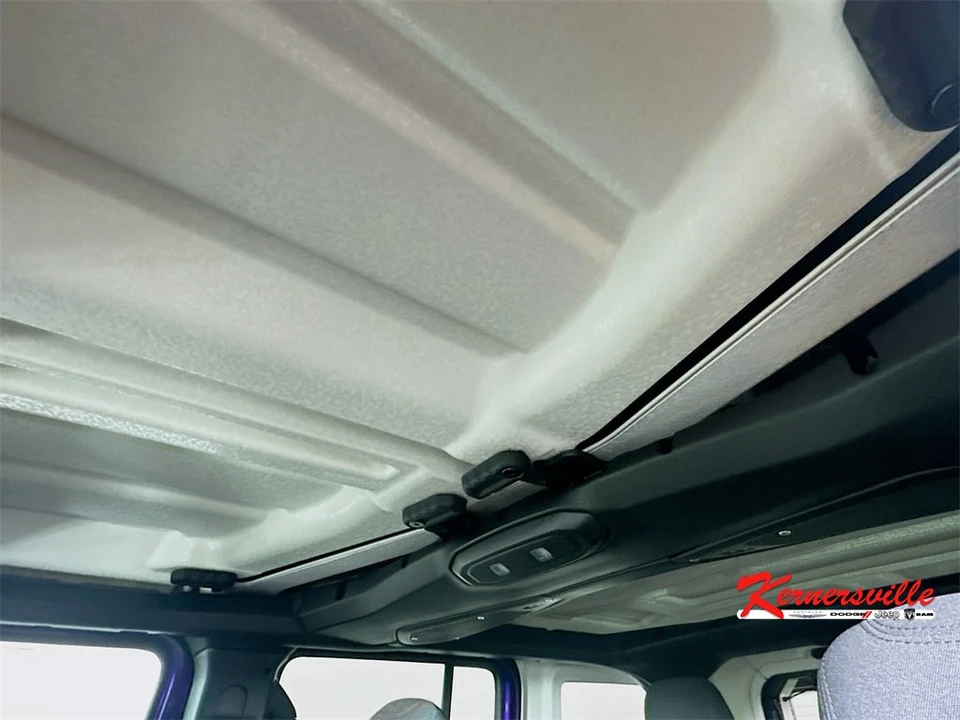 2026 Jeep JL Wrangler - Image 14 of 21