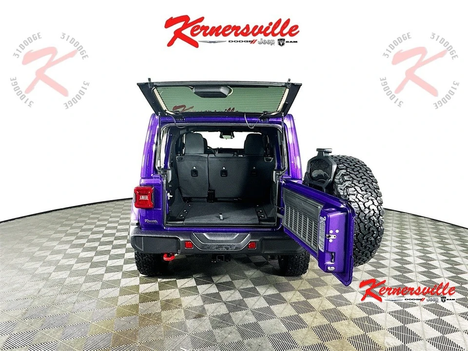 2026 Jeep JL Wrangler - Image 16 of 21
