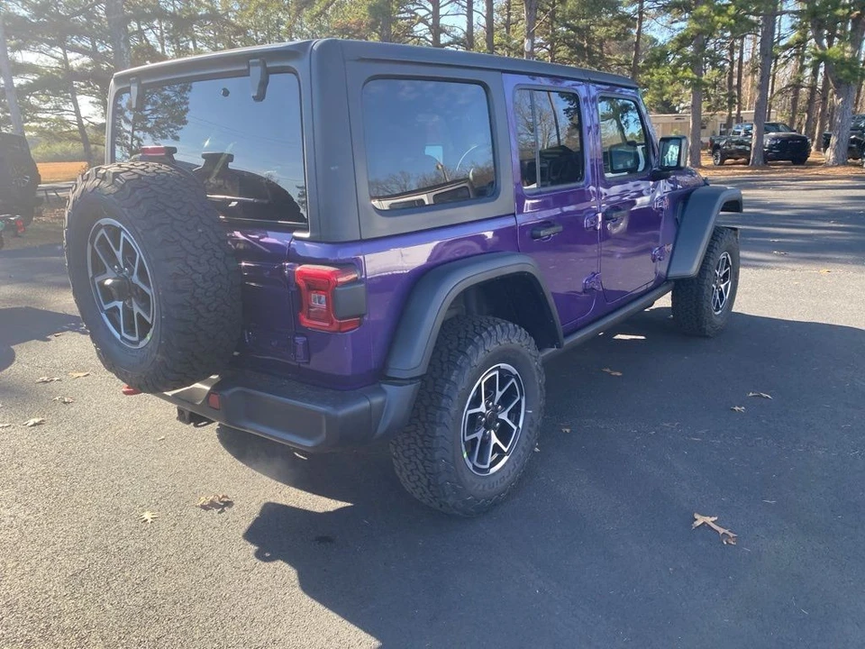 2026 Jeep JL Wrangler - Image 5 of 12