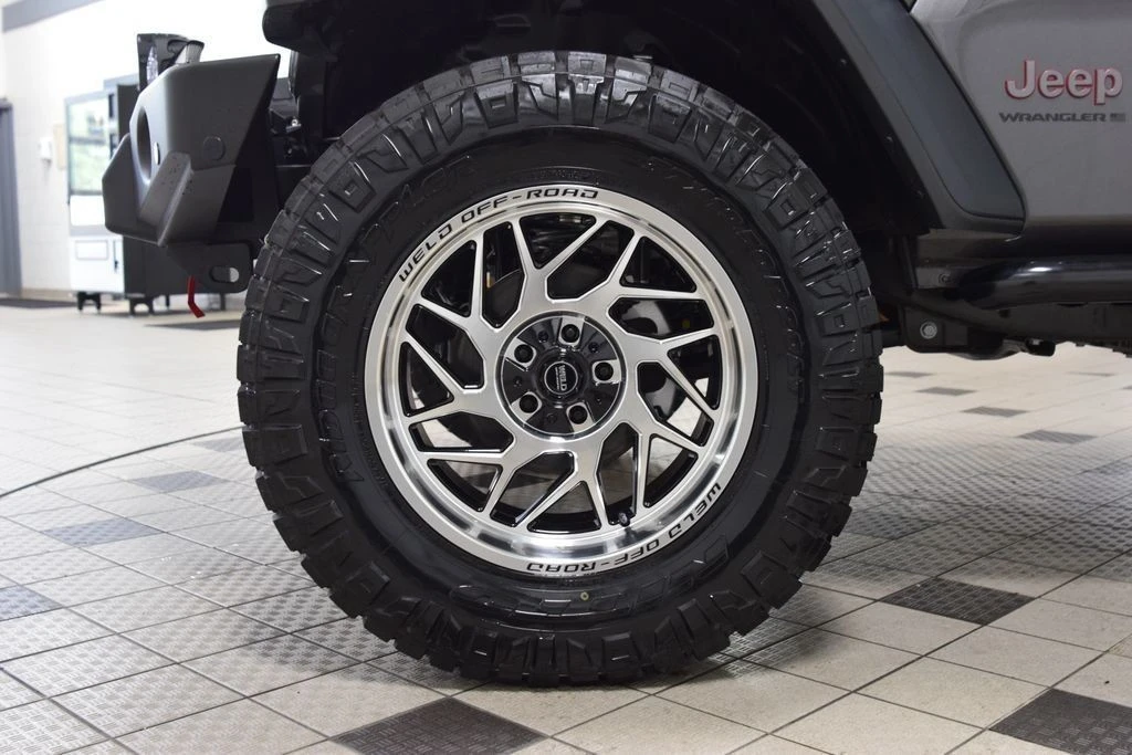 2026 Jeep JL Wrangler - Image 28 of 31