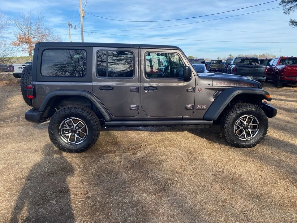 2026 Jeep JL Wrangler - Image 4 of 12