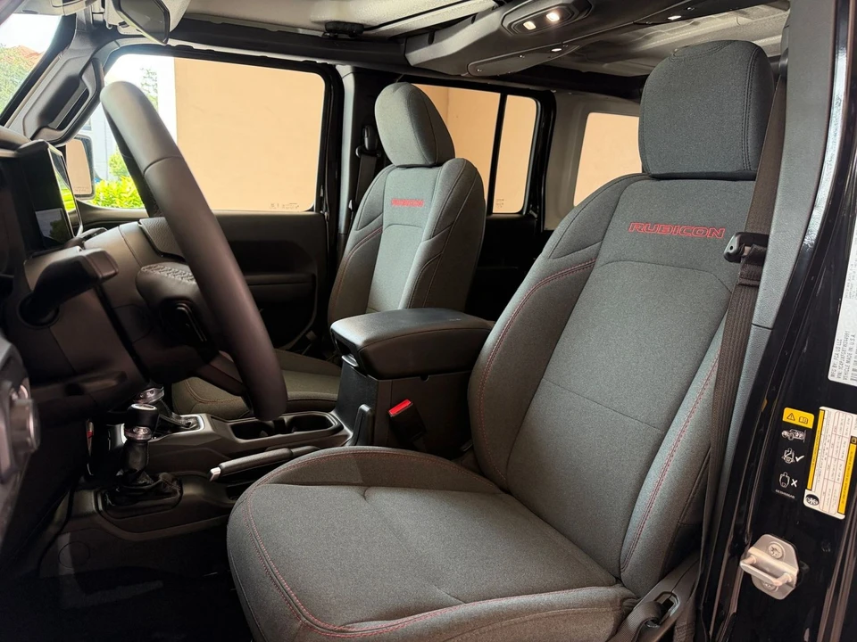 2026 Jeep JL Wrangler - Image 23 of 31