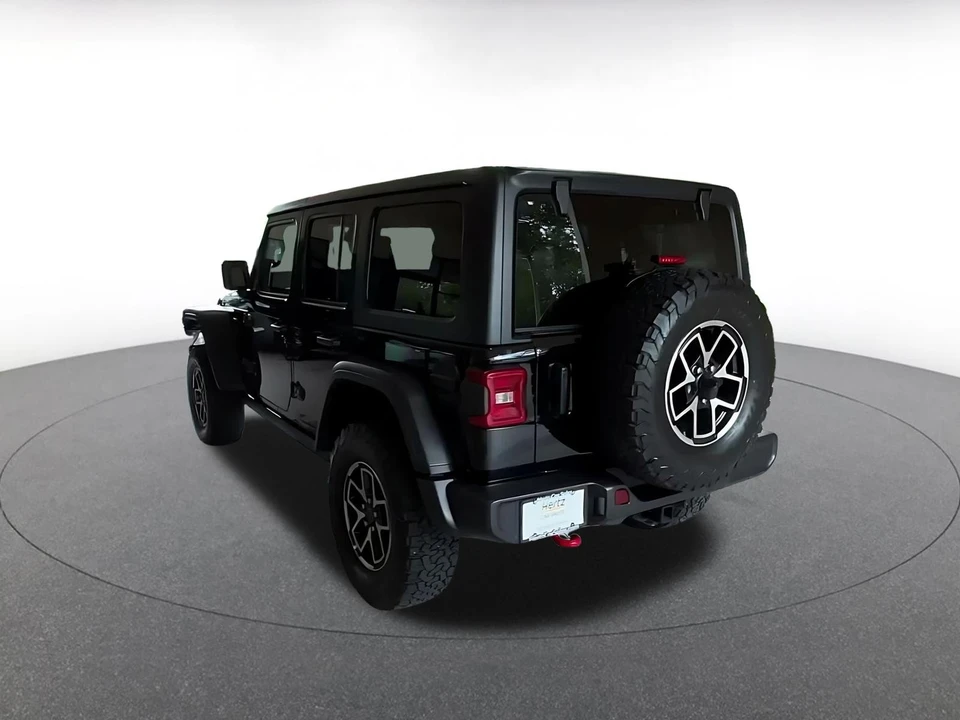 2026 Jeep JL Wrangler - Image 11 of 31