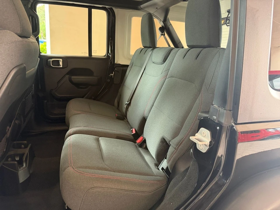 2026 Jeep JL Wrangler - Image 22 of 31