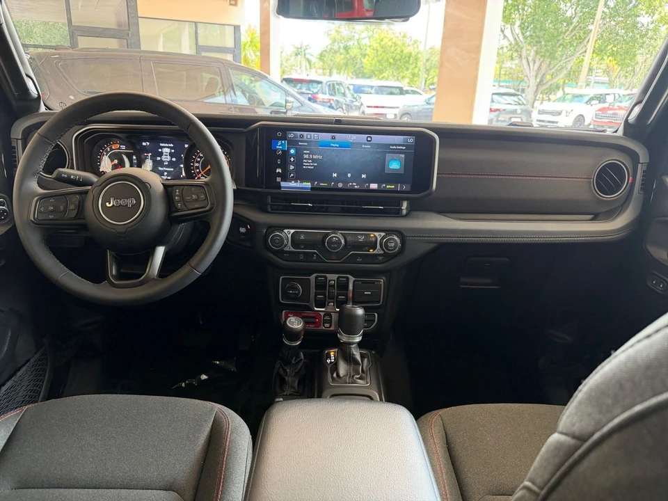 2026 Jeep JL Wrangler - Image 29 of 31